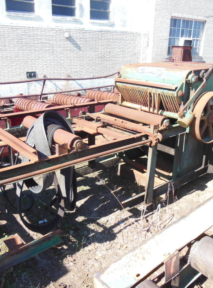 Crosby Board Edger, 3-saw