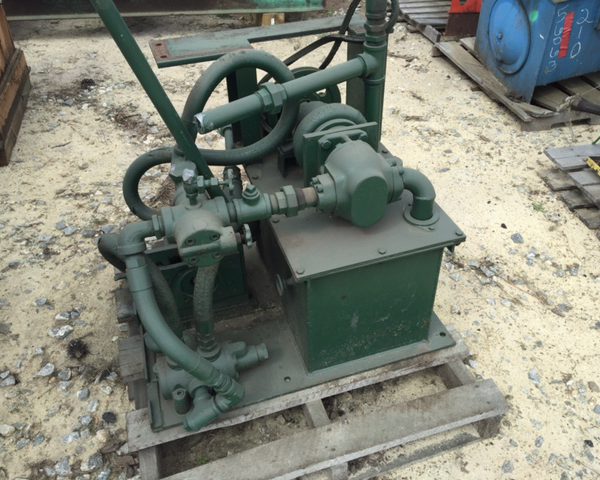 Tyrone Berry 213 carriage drive - parts machine