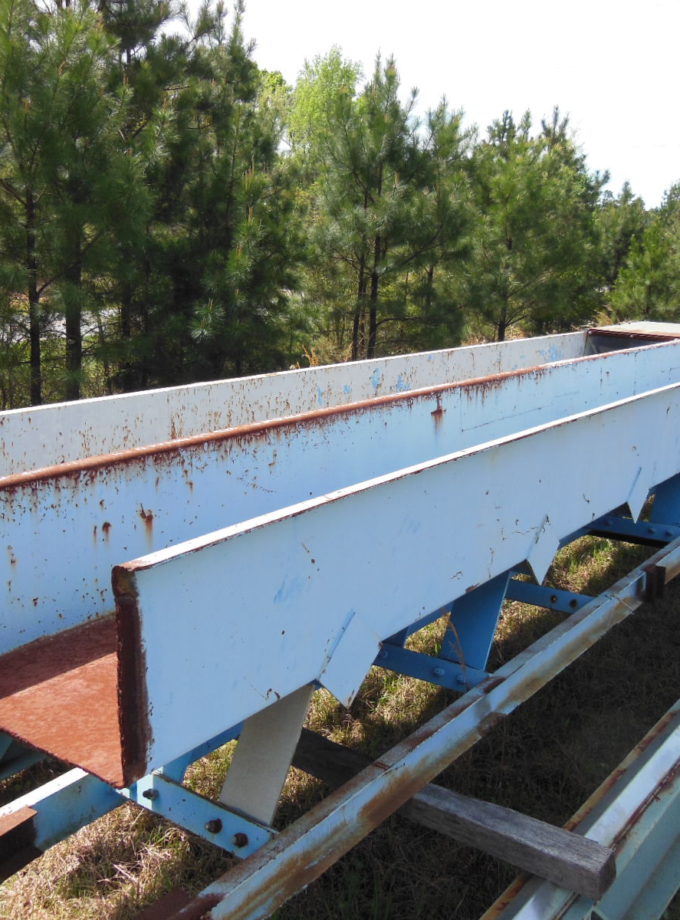 24" X 39' VIBRATING CONVEYOR