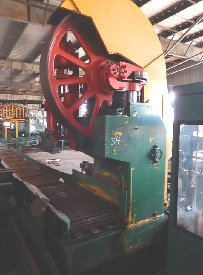 L&B High Strain 6' Bandmill.