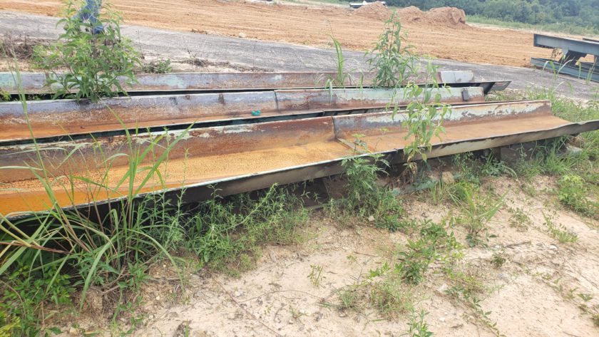 WEBSTER 70' FSL Vibrating Conveyor