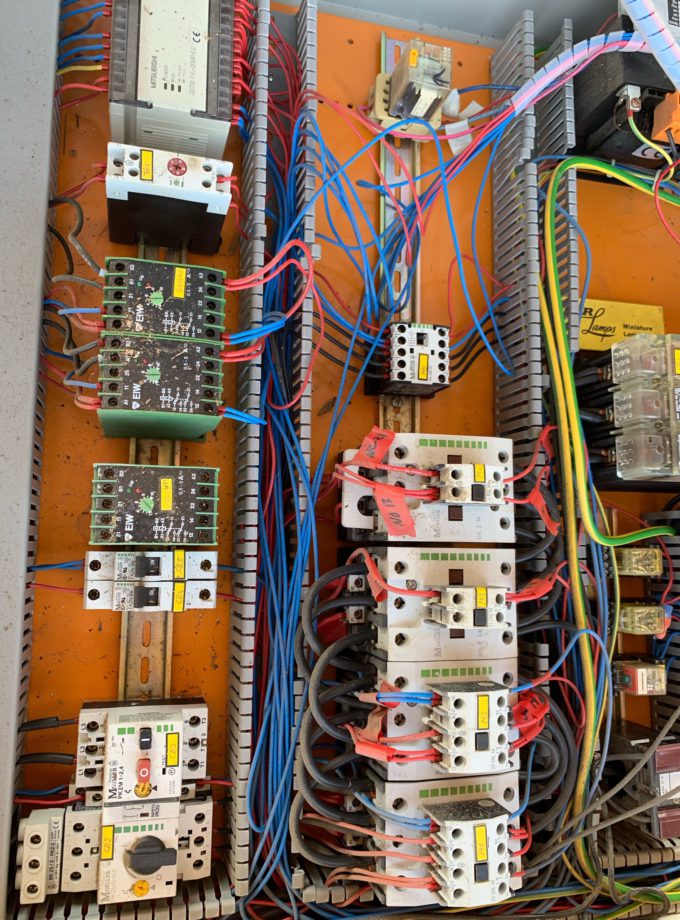 CHALLENGER Low Speed Grinder - 60 HP