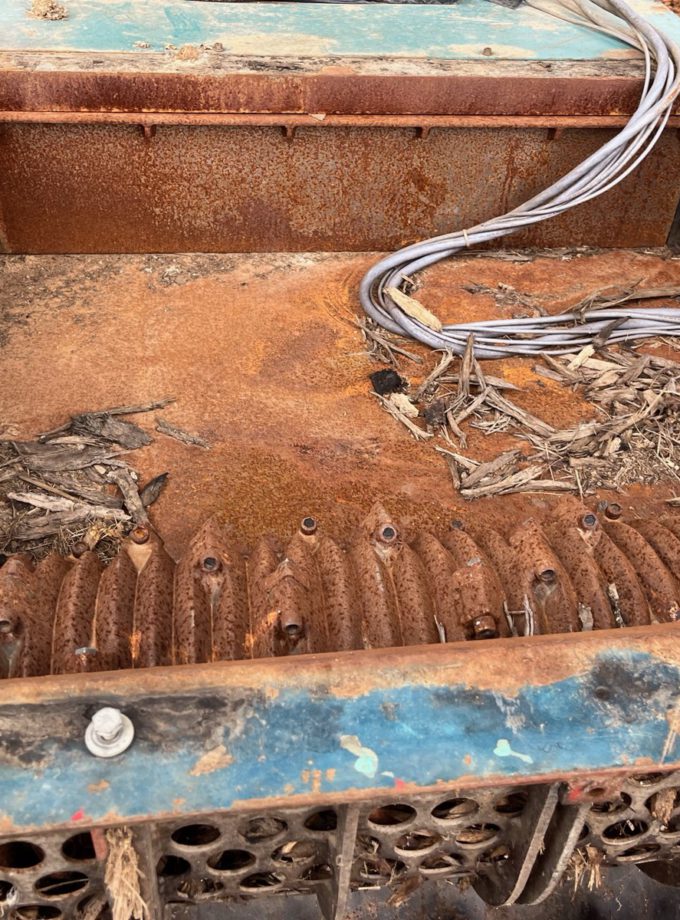 CHALLENGER Low Speed Grinder - 60 HP