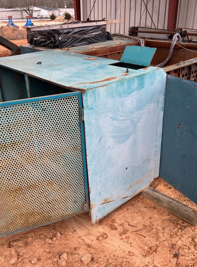 CHALLENGER Low Speed Grinder - 60 HP