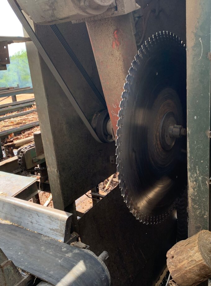 Small Log Cut-Up Line