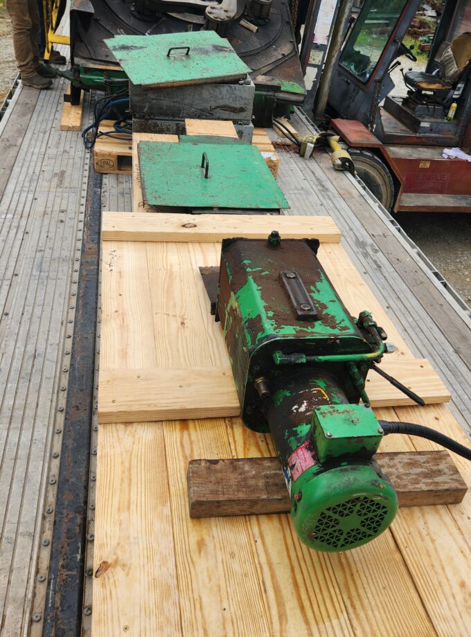 NICHOLSON 27" A7 Debarker (click immediately below for short videos)