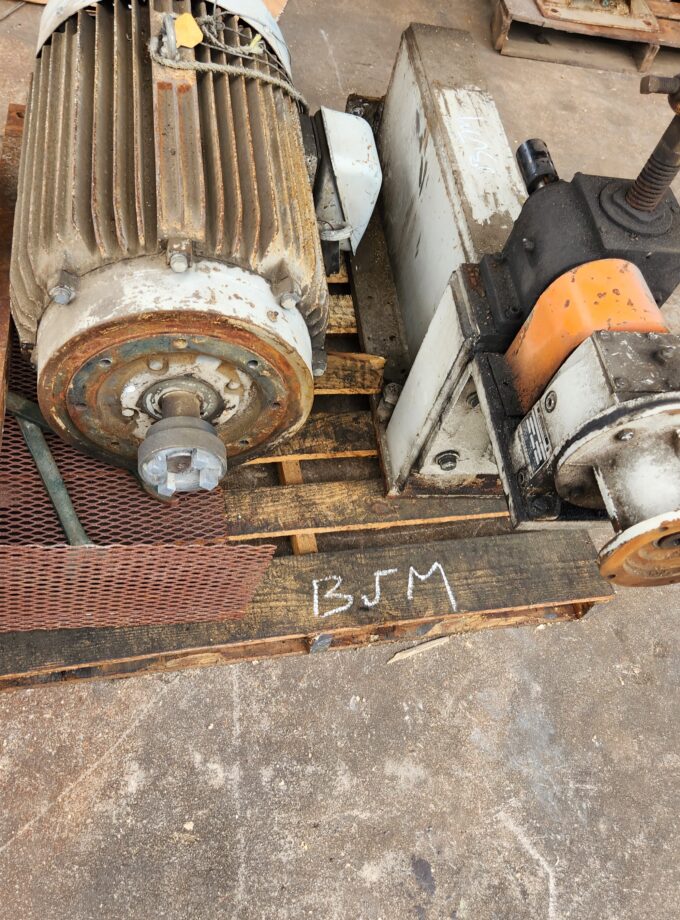 YATES AMERICAN A15 Planer Matcher