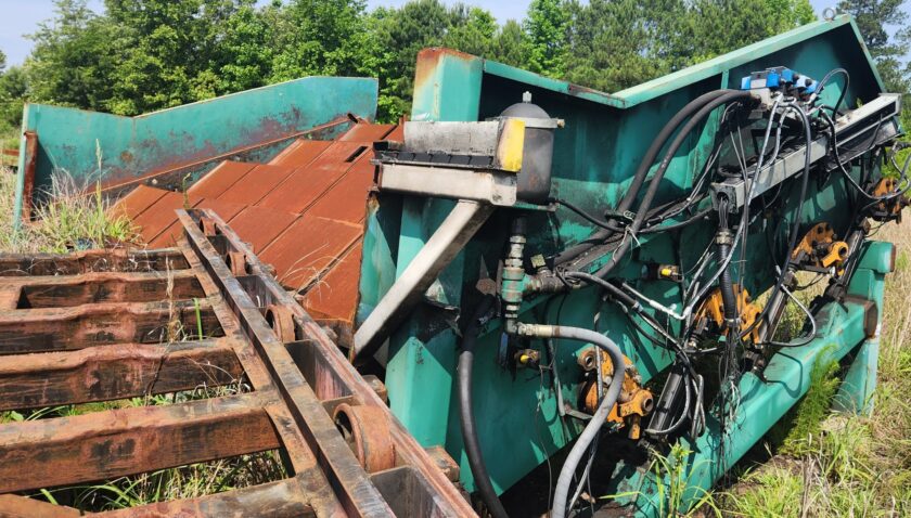 Step Feeder for logs