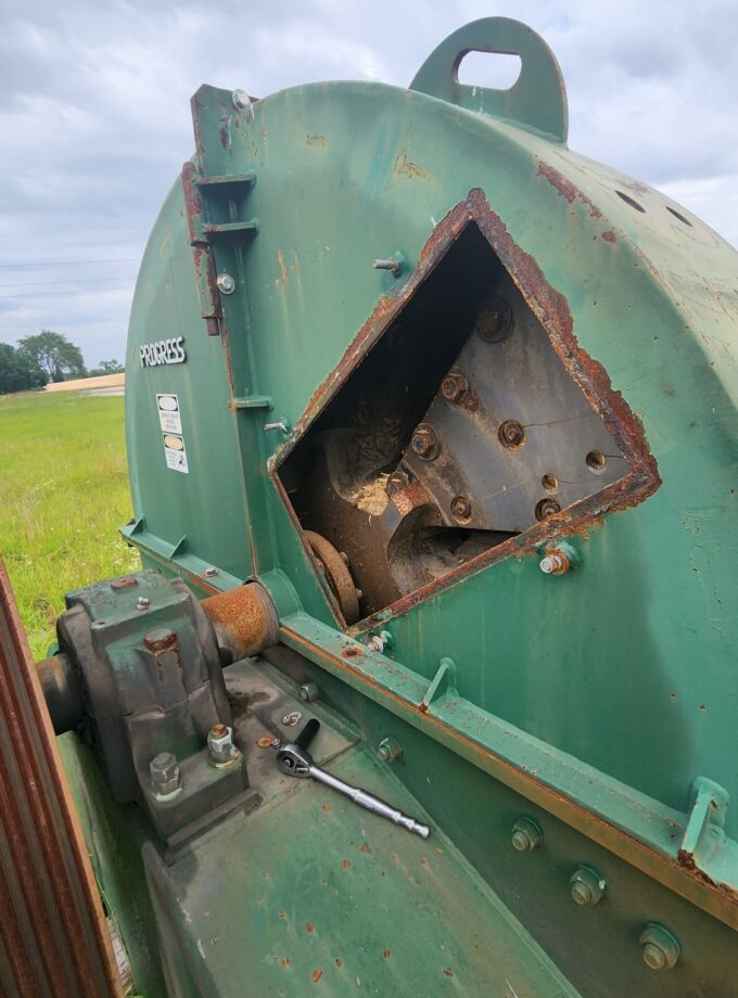 Progress 60" 8 Knife Chipper