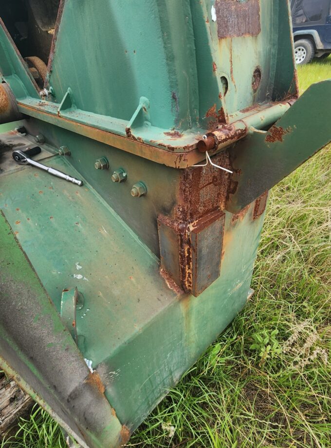 Progress 60" 8 Knife Chipper